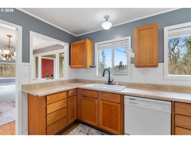 1444 N MAIN Ave, White Salmon, WA 98672