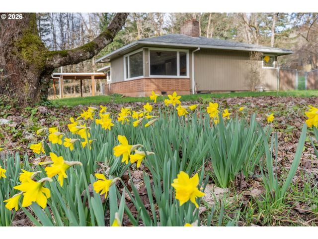 1444 N MAIN Ave, White Salmon, WA 98672