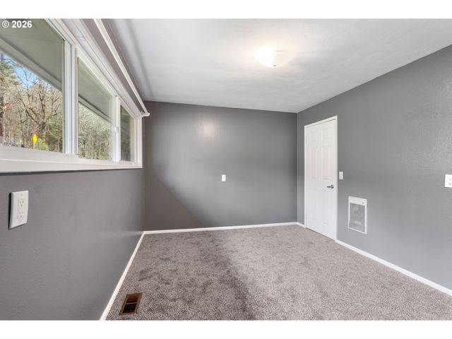 1444 N MAIN Ave, White Salmon, WA 98672