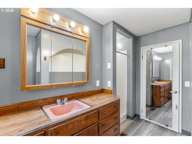 1444 N MAIN Ave, White Salmon, WA 98672