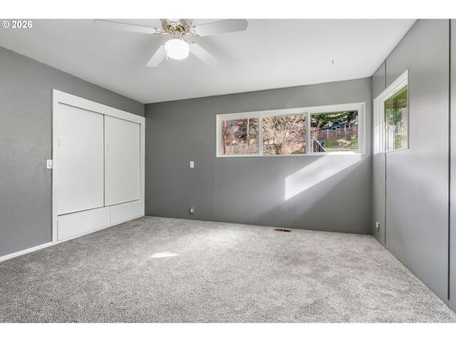 1444 N MAIN Ave, White Salmon, WA 98672