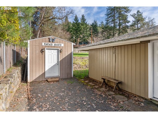 1444 N MAIN Ave, White Salmon, WA 98672