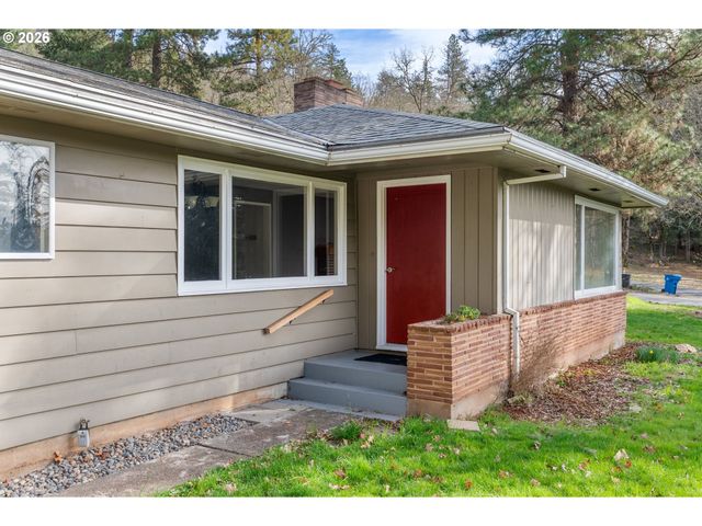 1444 N MAIN Ave, White Salmon, WA 98672
