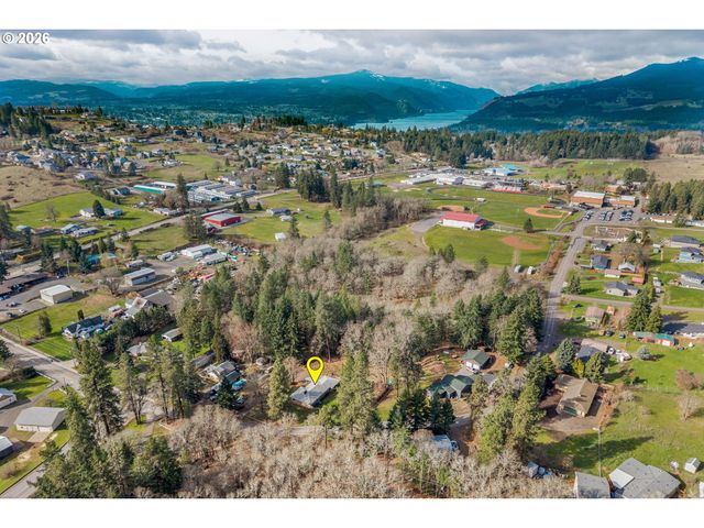 1444 N MAIN Ave, White Salmon, WA 98672