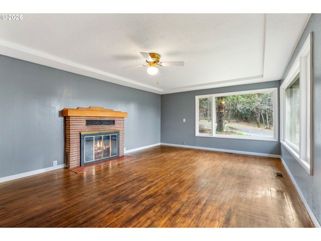 1444 N MAIN Ave, White Salmon, WA 98672