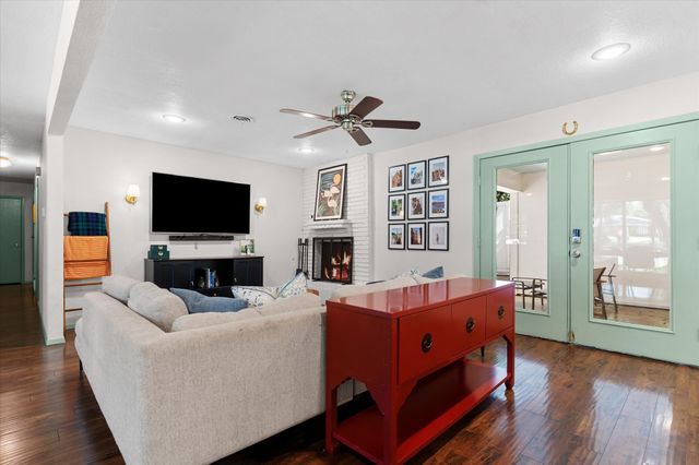 6951 Pinon Street, Fort Worth, TX 76116