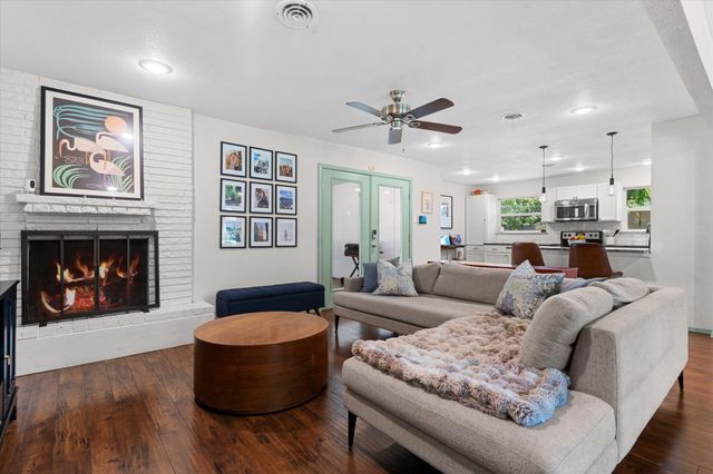 6951 Pinon Street, Fort Worth, TX 76116