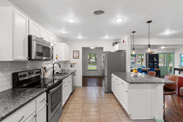6951 Pinon Street, Fort Worth, TX 76116
