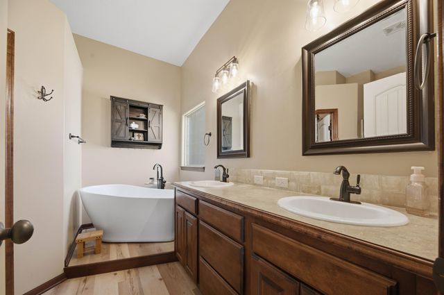 14200 W Onewood, Wichita, KS 67235