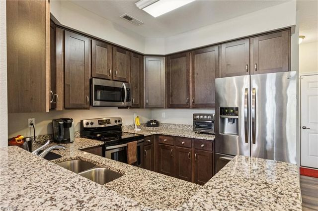 301 Waterside DR, Hampton, VA 23666