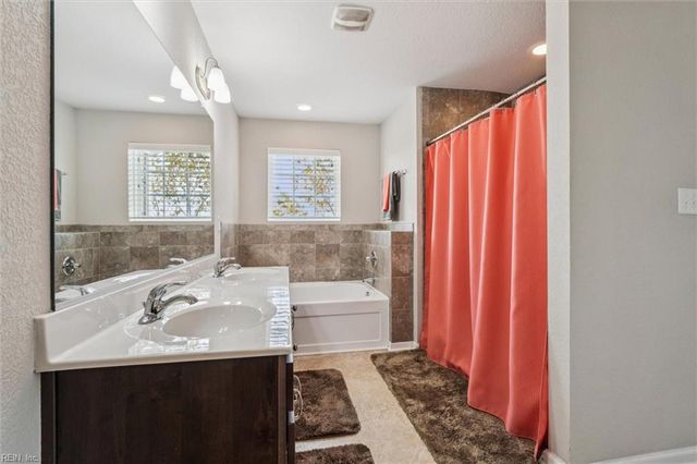 301 Waterside DR, Hampton, VA 23666