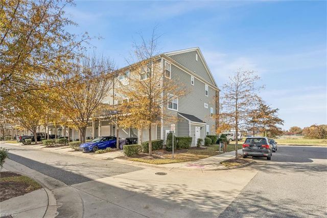 301 Waterside DR, Hampton, VA 23666