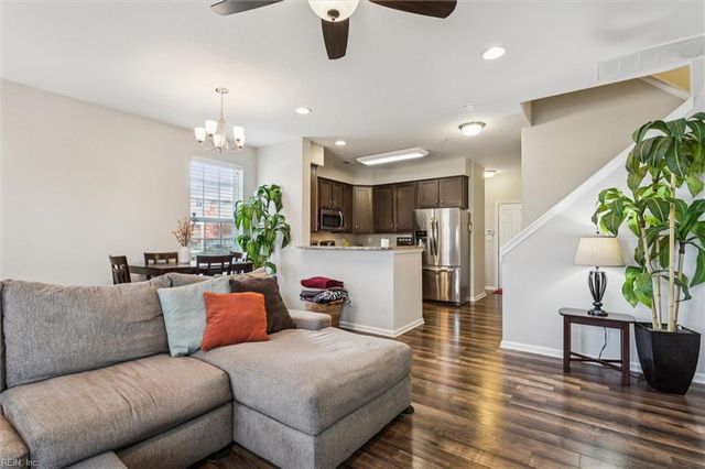 301 Waterside DR, Hampton, VA 23666