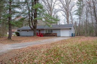 1155 N Meridian Road, Sanford, MI 48657