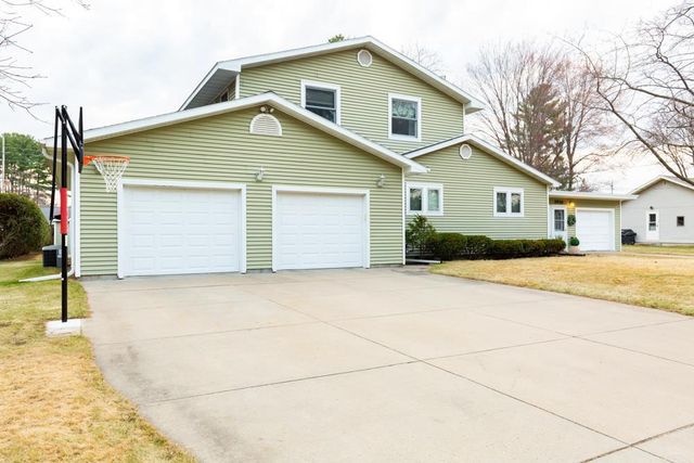 2910 5TH STREET SOUTH, Wisconsin Rapids, WI 54494