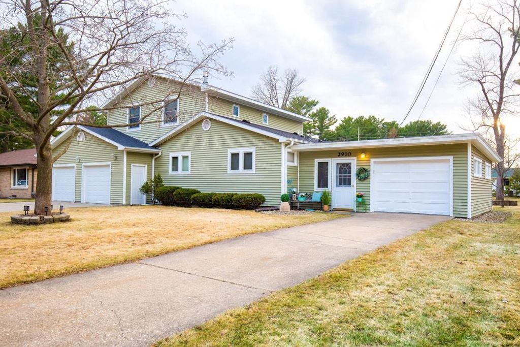 2910 5TH STREET SOUTH, Wisconsin Rapids, WI 54494