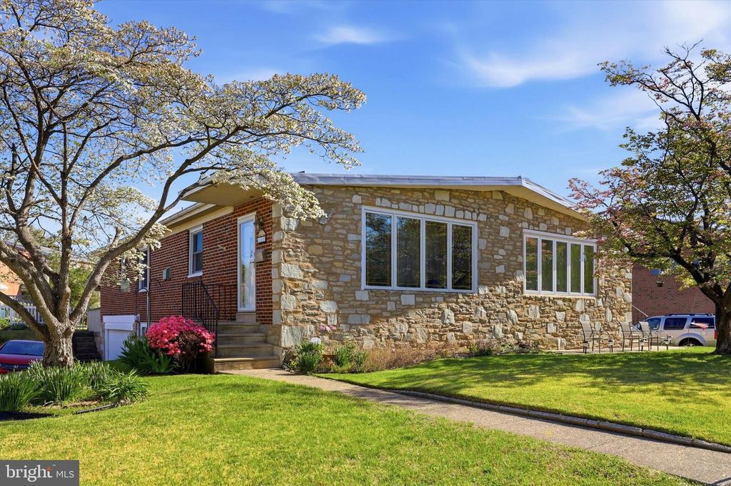 139 DIMARCO DR, Philadelphia, PA 19154