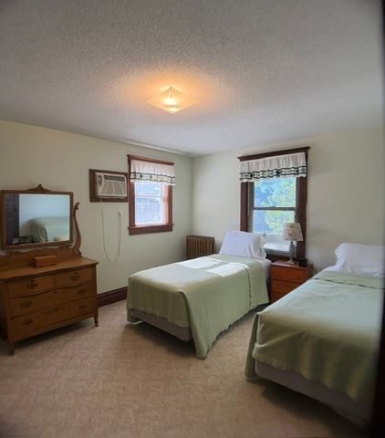 725 Grove Street, Perry, IA 50220