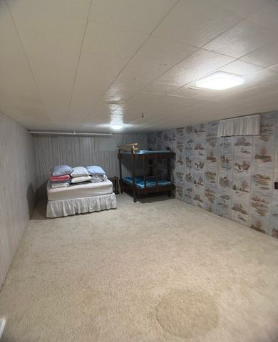 725 Grove Street, Perry, IA 50220