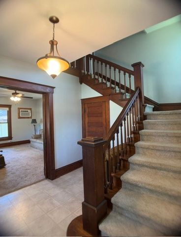 725 Grove Street, Perry, IA 50220