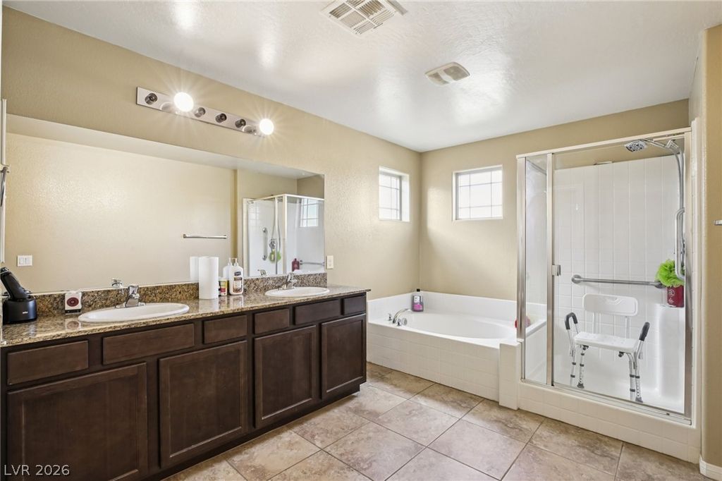 Image 22 of property listing at 3957 Carla Ann Road, North Las Vegas, NV 89081