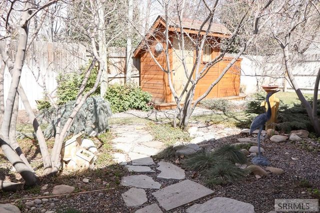 1915 Amanda Court, Idaho Falls, ID 83402