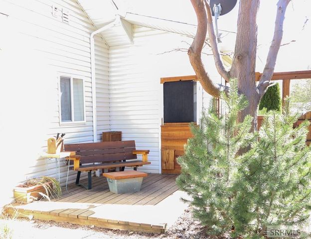 1915 Amanda Court, Idaho Falls, ID 83402