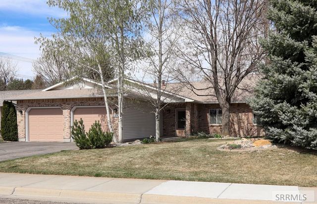 1915 Amanda Court, Idaho Falls, ID 83402