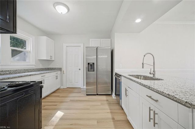 4407 Green Acres PW, Portsmouth, VA 23703