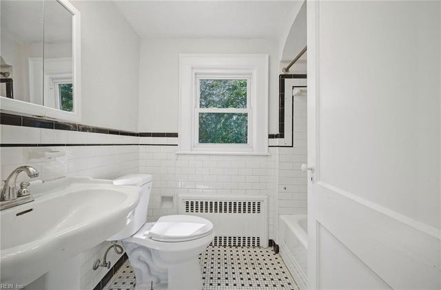 4407 Green Acres PW, Portsmouth, VA 23703