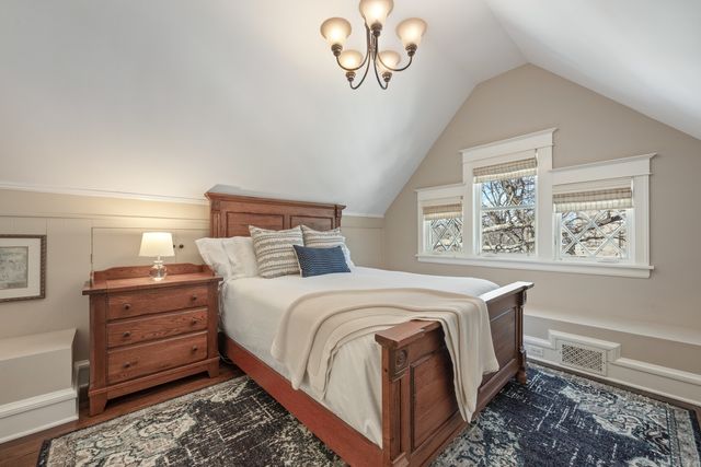 1029 Lake Avenue, Wilmette, IL 60091