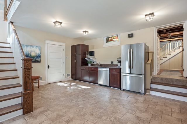 1029 Lake Avenue, Wilmette, IL 60091