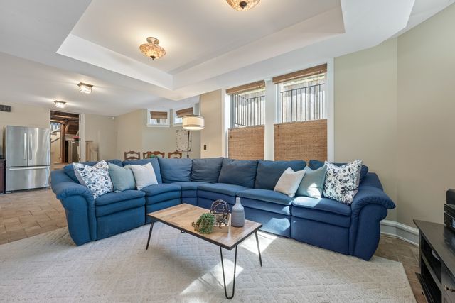 1029 Lake Avenue, Wilmette, IL 60091