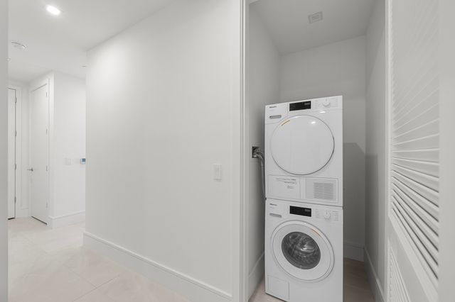 220 Lake Shore Drive 1001, Lake Park, FL 33403