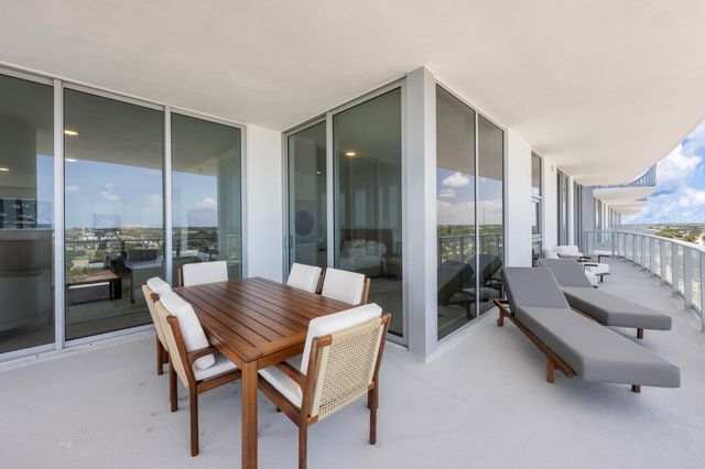 220 Lake Shore Drive 1001, Lake Park, FL 33403