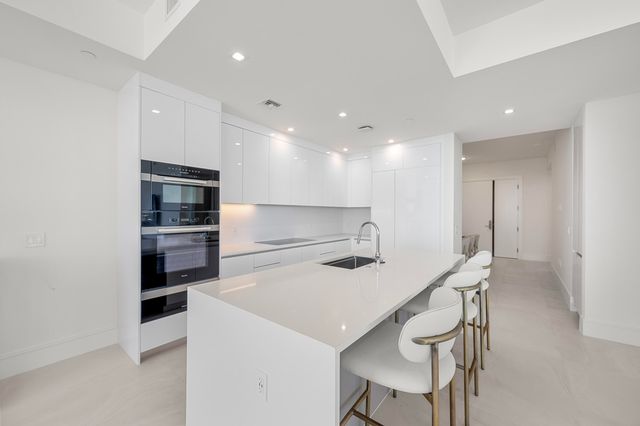 220 Lake Shore Drive 1001, Lake Park, FL 33403