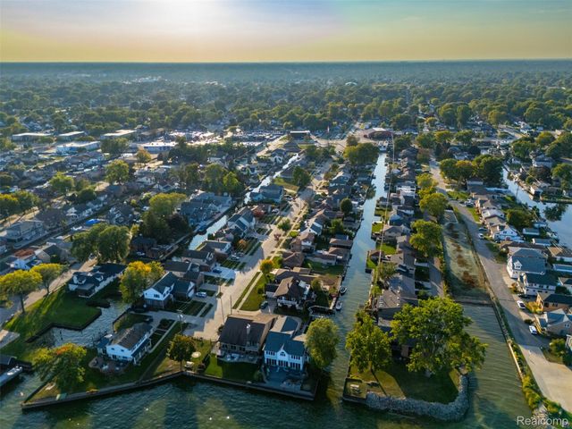 22421 Maple Street, St. Clair Shores, MI 48081