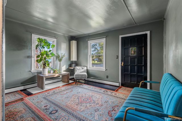 22421 Maple Street, St. Clair Shores, MI 48081