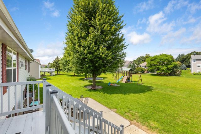1205 Huron WAY, Hartford, WI 53027