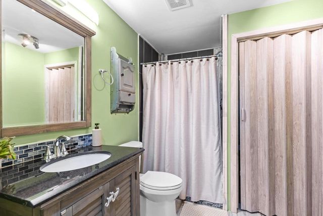 1205 Huron WAY, Hartford, WI 53027