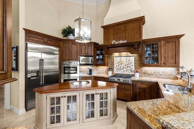 124 SE Rio Casarano, Port St Lucie, FL 34984