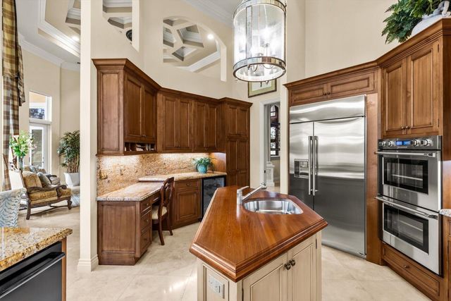 124 SE Rio Casarano, Port St Lucie, FL 34984