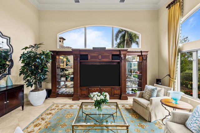 124 SE Rio Casarano, Port St Lucie, FL 34984