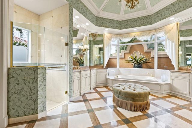 124 SE Rio Casarano, Port St Lucie, FL 34984