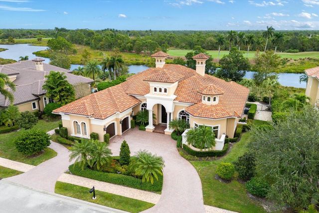 124 SE Rio Casarano, Port St Lucie, FL 34984