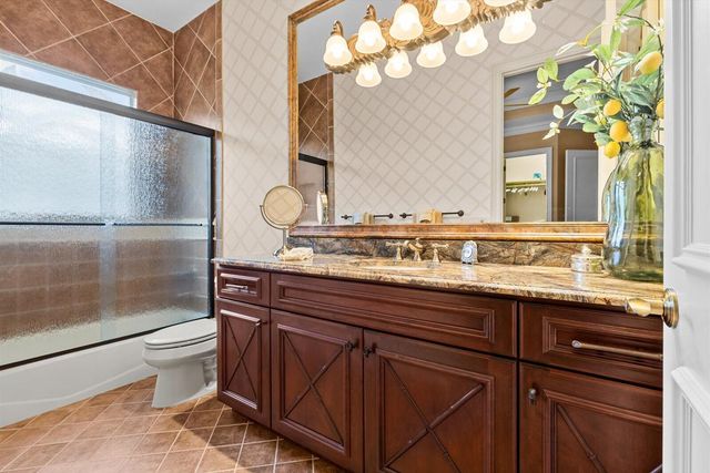 124 SE Rio Casarano, Port St Lucie, FL 34984