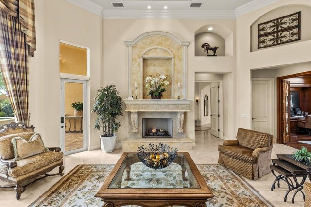 124 SE Rio Casarano, Port St Lucie, FL 34984