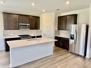 203 Coopers Hawk CRST, Cedar Creek, TX 78612