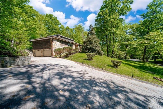 31 Dogwood Hills Road, Newburgh, NY 12550