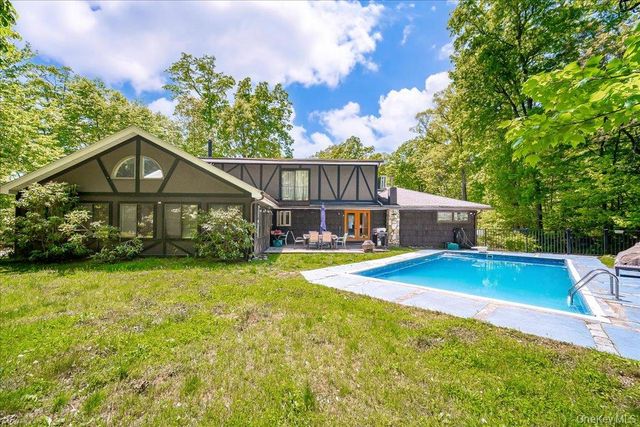 31 Dogwood Hills Road, Newburgh, NY 12550